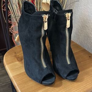Guess black open toe, booty heels, with side zipper size 8 1/2 M